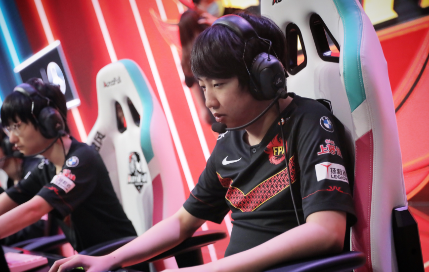 开云app登录入口-锐不可当引发热议！，Ning在TL比赛中重返赛场气势如虹延续-开云app登录入口