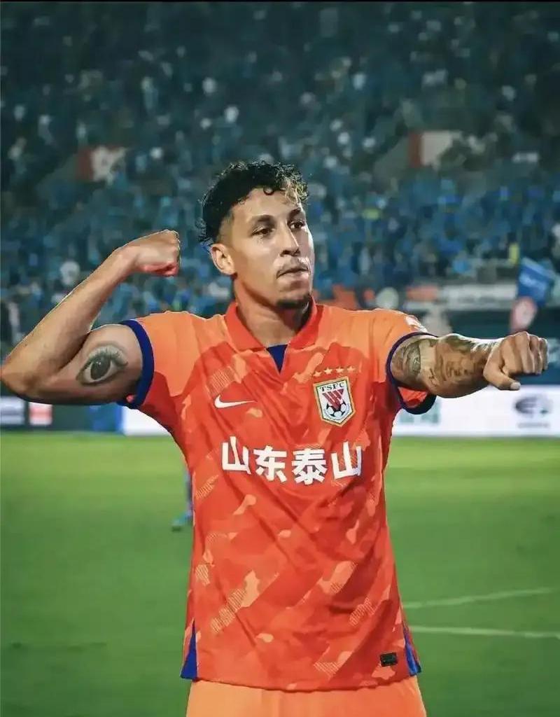 山东泰山迎CBA季后赛关键赛，今晨复出首秀，态度坚定，训练强度明显提升